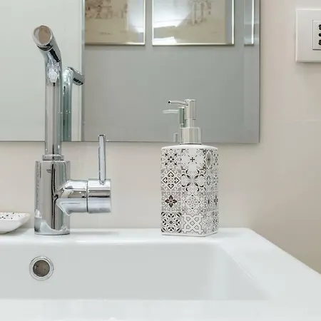 Mirti Boutique Heart Daire *